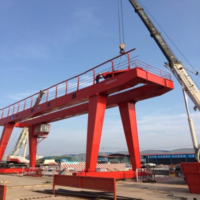MG雙主梁門式起重機(jī)投入運(yùn)行